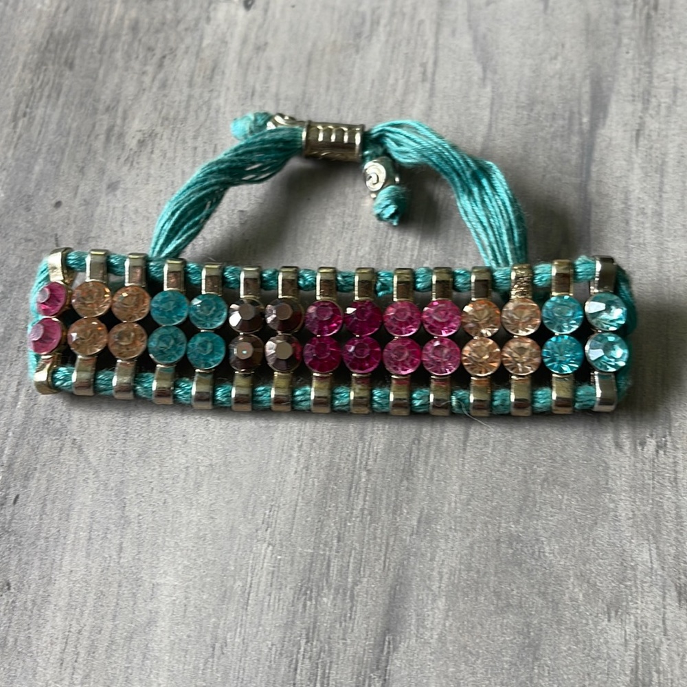 Gem Stone Pull Yarn Bracelet